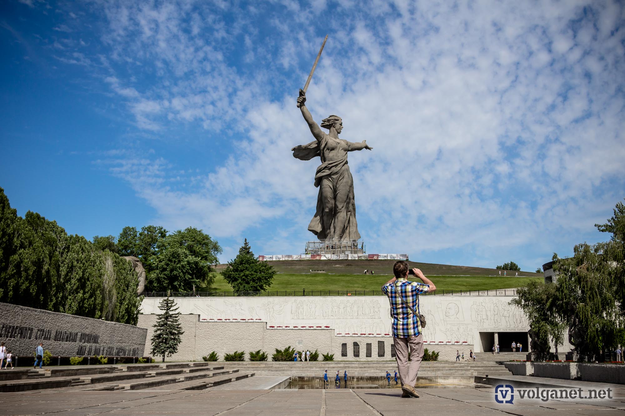 Ест волгоград. Родина мать Казань. Родина-мать Волгоград площадка. Родина мать Ташкент. Родина мать смотровая площадка.