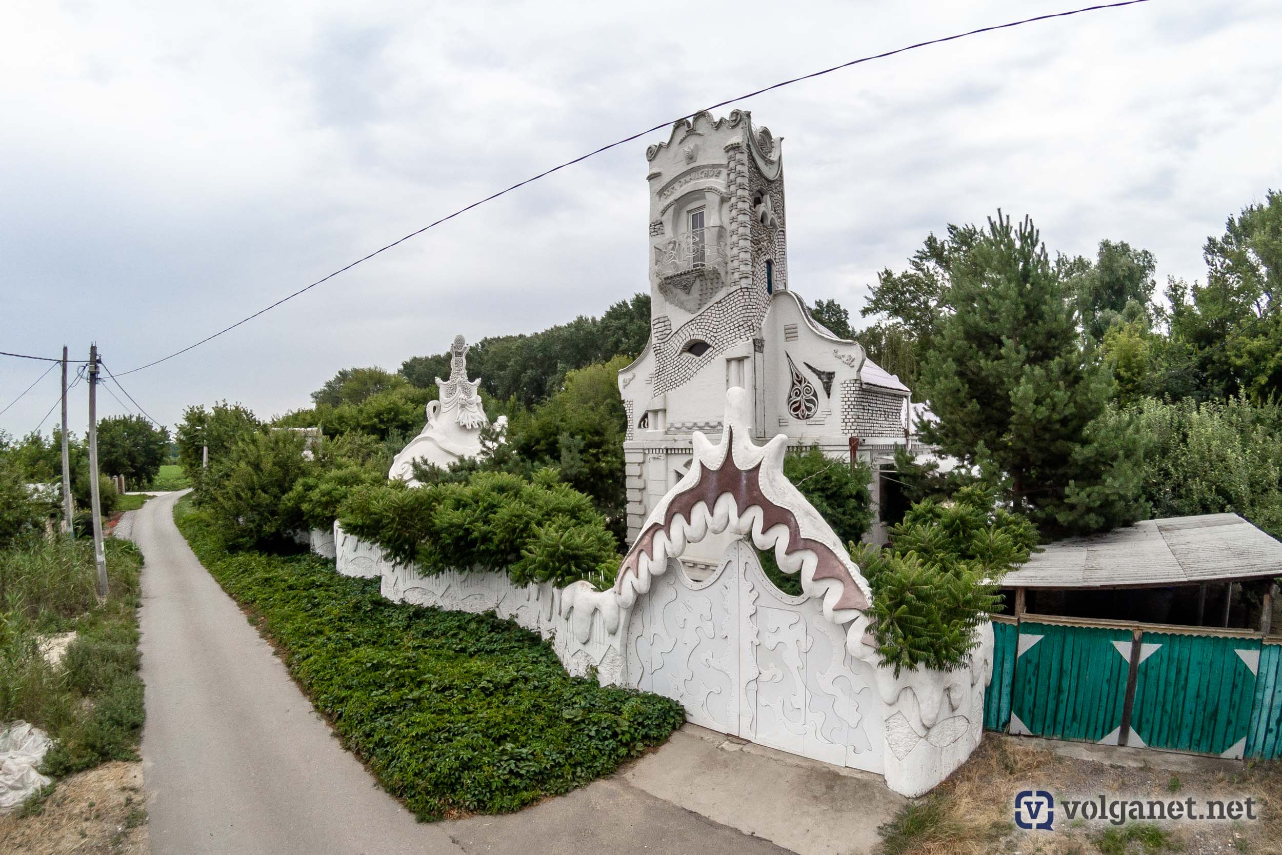 Волгоградец, создавший Сахарный замок, о проигрыше деревянному "ишачку" из Росто