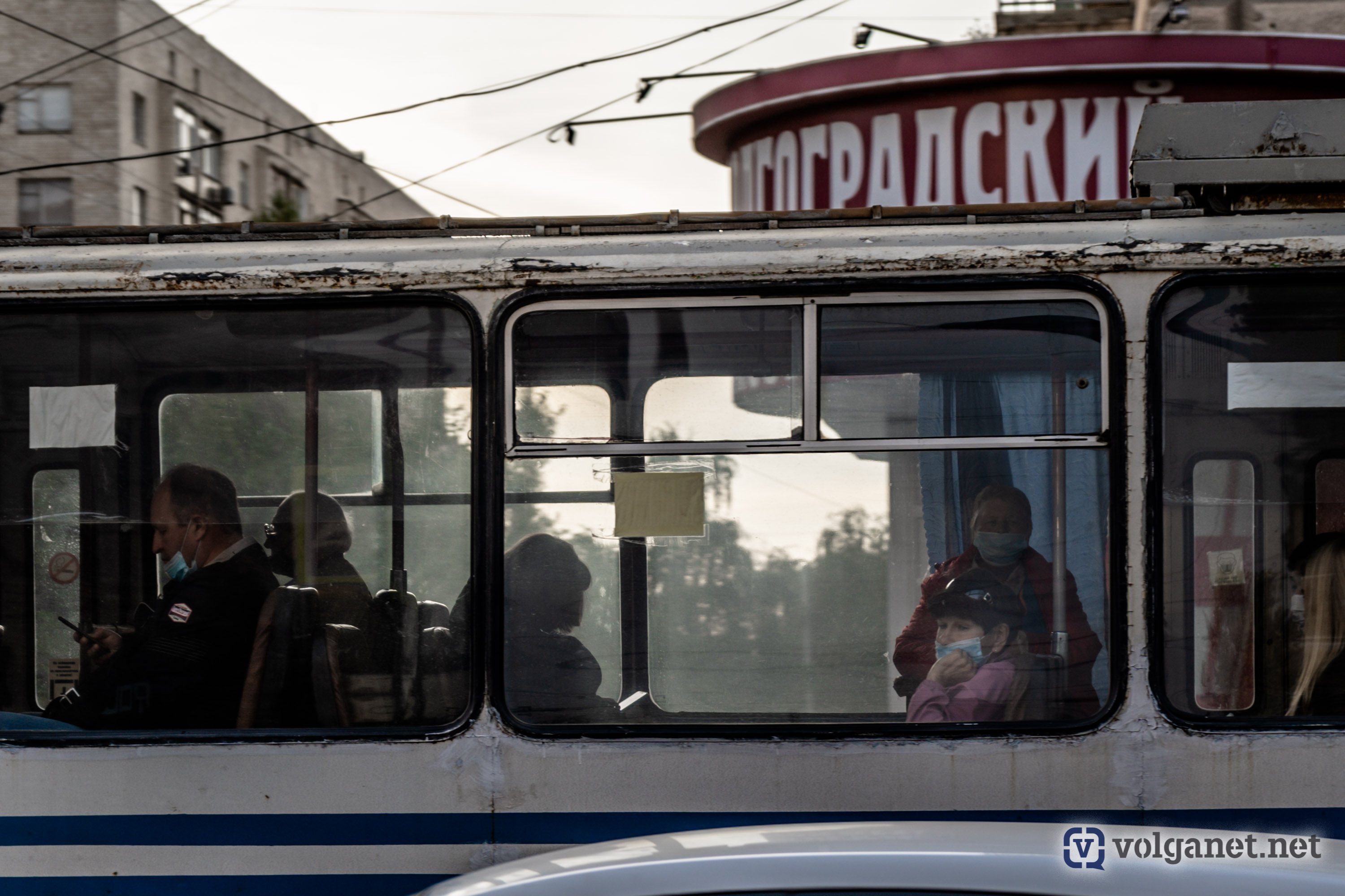 Метроэлектротранс Волгоград кондуктор. Окна троллейбусов в 60 г. Владикавказ троллейбус убирают. Метроэлектротранс 2010 Волгоград. Соц волганет