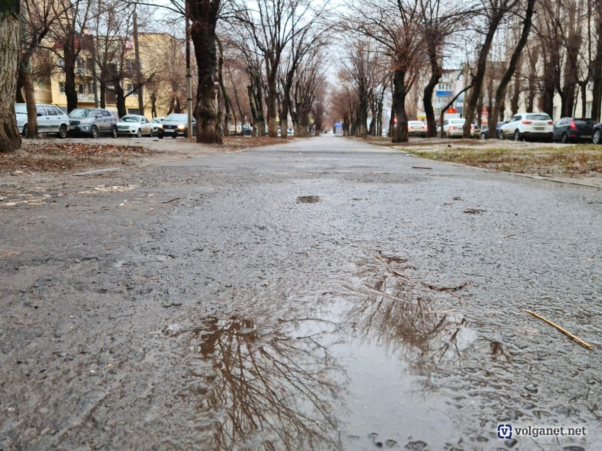 Осадки в волгограде. Весна пришла дождь. Весна дождь Таджикистан. Метеорологи Волгограда. С окончанием весны.