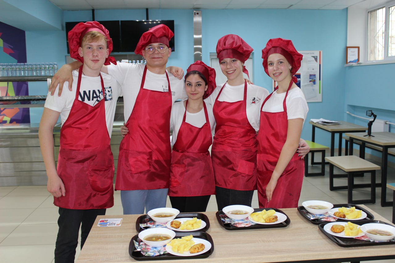 Школьная еда в России