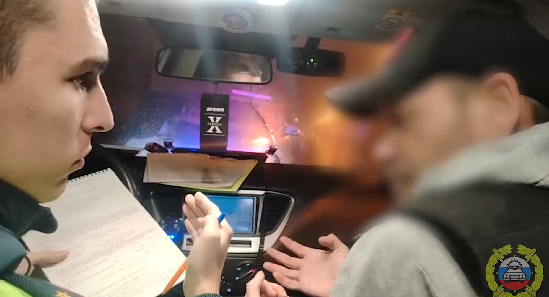 Как в GTA: пьяный волгоградец на внедорожнике протаранил семь машин на парковке